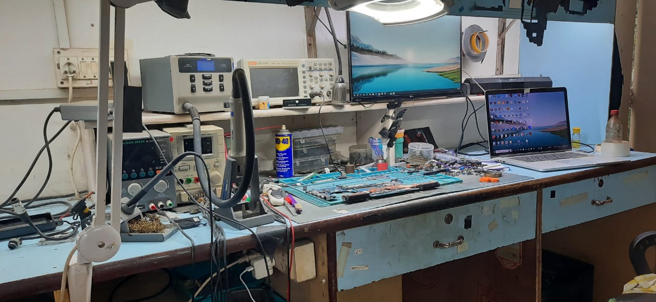 HP Laptop Service Center.jpeg